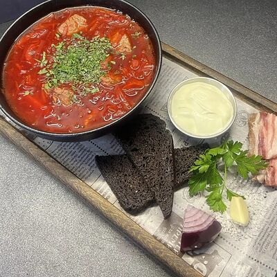 Борщ с говядинойв Лось Лосось по цене 690 ₽