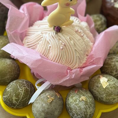Пасхальный набор ПП творожный кулич и крашеные яйца в Right Cake по цене 1500 ₽