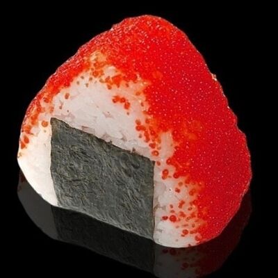 Онигири Лосось с сыром в Nami Sushi-Bar по цене 273 ₽