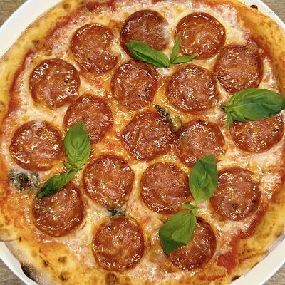 Пепперони в Fllore cafe по цене 789 ₽