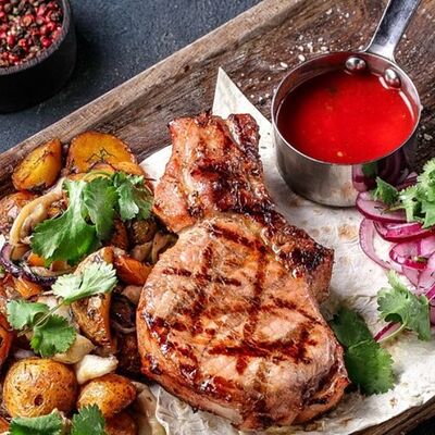 Карбонад cвинoй в Шашлыки на углях по цене 520 ₽