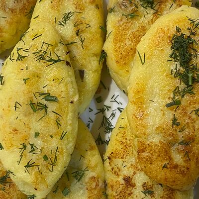 Зраза картофельная с морковью в Самовар на Минусинской по цене 132 ₽