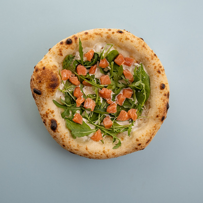 Пицца с лососем и страчателлой в Rollwell по цене 1280 ₽