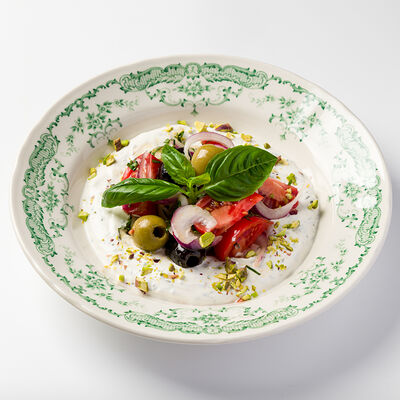 Греческая намазка с оливками, фисташками в Шале Берёзка по цене 890 ₽