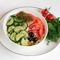 Салат с фалафельными шариками веган Vegan в Green Life