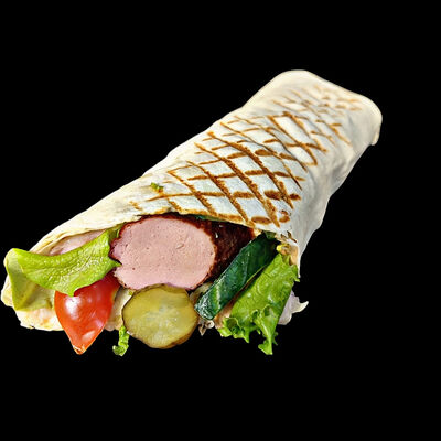 Сосиска куриная в лаваше с овощами в Гриль вагон по цене 260 ₽