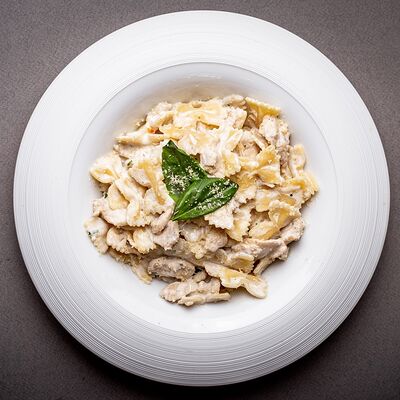 Паста Сливочная с курочкой в Eedaa по цене 370 ₽