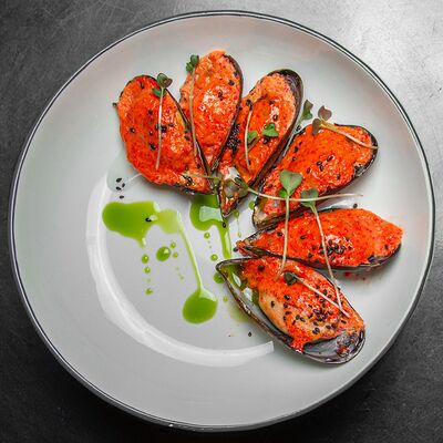 Запечённые мидии в спайси-соусе в Palmer по цене 550 ₽