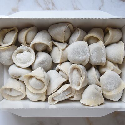 Замороженные кавказские пельмени в Сметана на Б. Садовой по цене 539 ₽