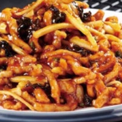 Жареная свинина в рыбном соусе в ГУаНЬ ЯНЬ по цене 1190 ₽