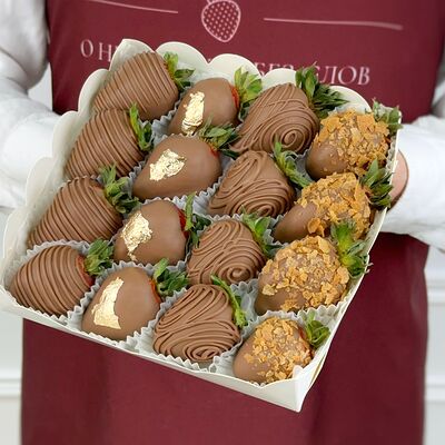 Клубника в шоколаде Молочный Блюз в Chocoboom по цене 3974 ₽