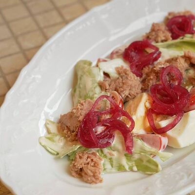 Салат с тунцом и яйцом в Мари по цене 250 ₽