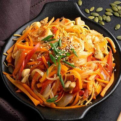 Вок с Креветками в OMAKASE SUSHI ROLLS по цене 1299 ₽