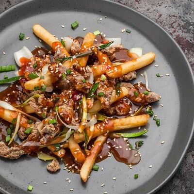 Крисперс cвинoй в Sushi & More по цене 400 ₽