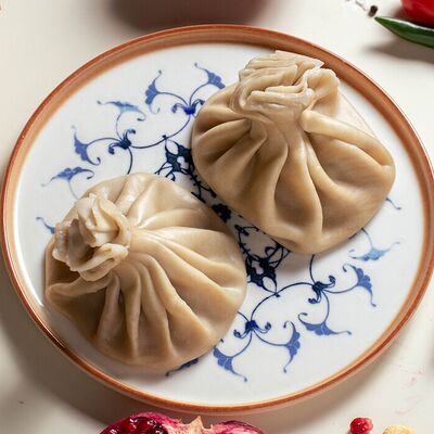 Большие хинкали с говядиной и свининой в Бакладжан по цене 300 ₽