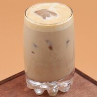 Айс-латте попкорн в Кофе Гризли