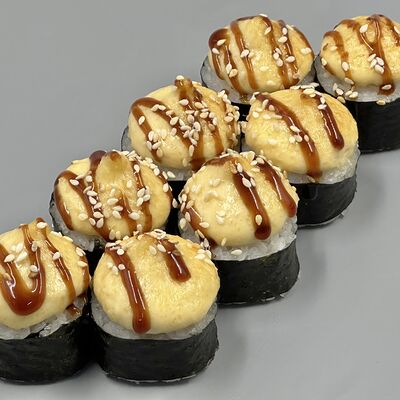 Запечённый с лососем в Avokado sushibar по цене 700 ₽