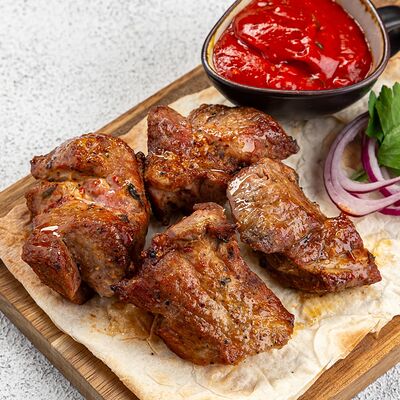 Свиная шейка на углях в Шашлык - BBQ по цене 759 ₽