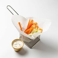 Хрустящие палочки из моркови и сельдерея в Финнеганс