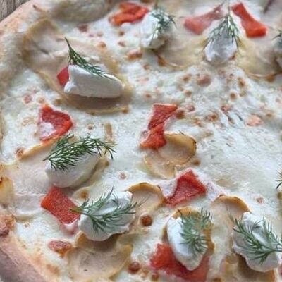 Пицца с курицей и перцем в Еду домой по цене 840 ₽