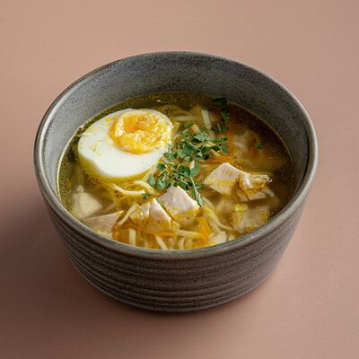 Куриный суп в Coffeeshop Company по цене 390 ₽