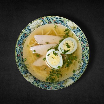 Куриный бульон с домашней лапшой в PAPPONE по цене 437 ₽