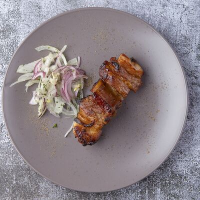 Свиные рёбрышки в Тим Шашлык & Бургер по цене 510 ₽