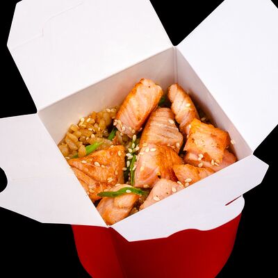 Wok с лососем в Ори-Нори по цене 535 ₽