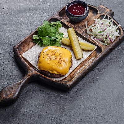 Бифштекс в LAFALounge & cafe по цене 890 ₽