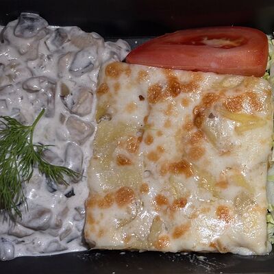 Жареха с курицей в Крылья по цене 510 ₽