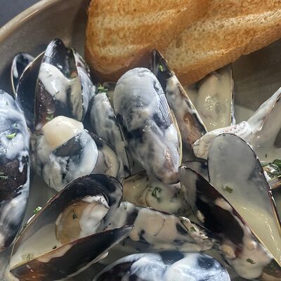 Мидии в сливочном соусев Ribs по цене 590 ₽