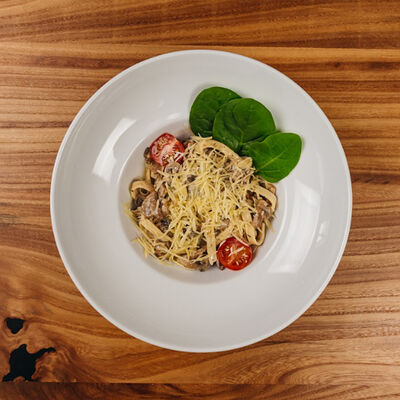 Фетучини с курицей и грибамив Лепота по цене 450 ₽