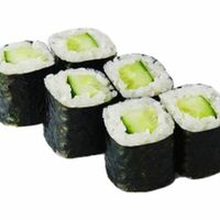 Огурец в Salmonsushi