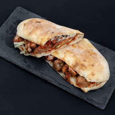 Шаурма со свининой в багете XL в Кафе Уют по цене 775 ₽