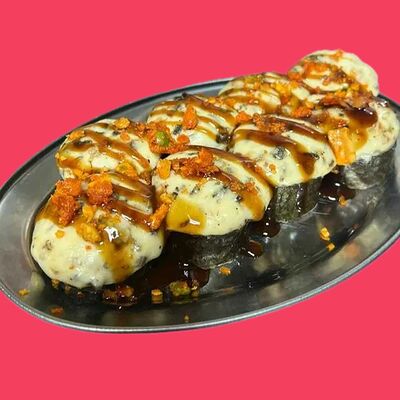 Ролл запеченный с угрём в Ramen bar xChina new boys по цене 750 ₽