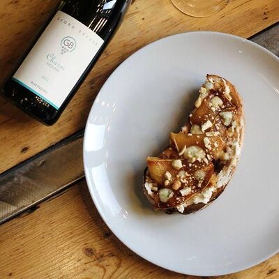 Брускетта груша дорблю в Caffe 47 по цене 420 ₽