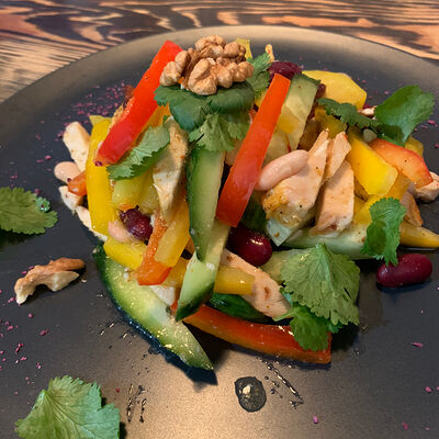 Салат Чито Гврито в Хинкальная Чито Гврито по цене 690 ₽