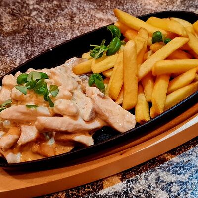 Скоблянка с курицейв Gusto по цене 530 ₽