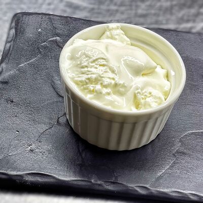 Сметана в FABRIKA по цене 60 ₽