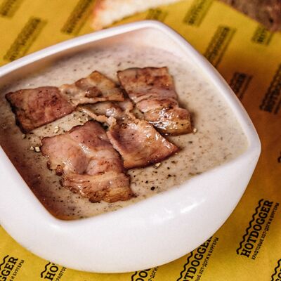 Крем-суп из шампиньонов с беконом в Хорошее Место по цене 330 ₽