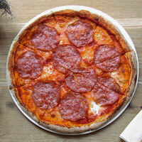 Пицца Салями в Кастельсардо