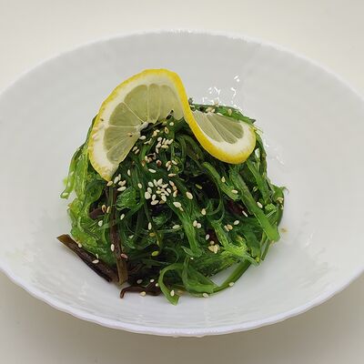 Салат Чука в Yoshi по цене 100