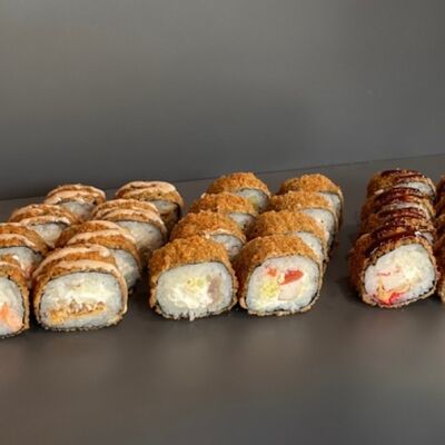 Онли Хот в Si sushi по цене 1300 ₽