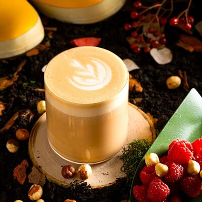 Капучино Малиновый Орешек в Baggins Coffee по цене 415 ₽
