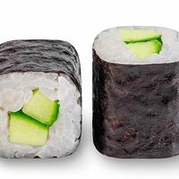 Ролл с огурцом в Sushirey