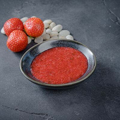 Клубнично-базиликовый соус в Encore Cafe по цене 250 ₽