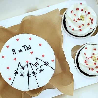 Бенто Я и Ты и 2 капкейка в Bala bakery по цене 3200 ₽