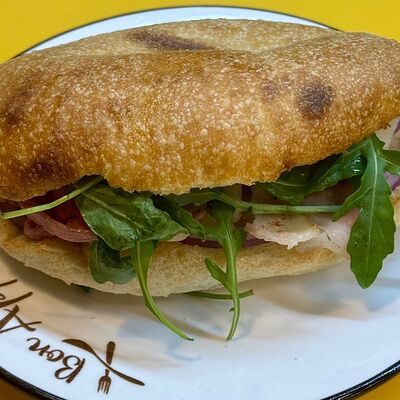Чиабатта с беконом в Parmigiano Pizza по цене 328 ₽