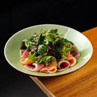 Салат из Лосося и Тунца в Buba Sushi по цене 1570 ₽