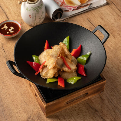 Рыба в пряных перцах по-китайски в Цзао Ван по цене 375 ₽